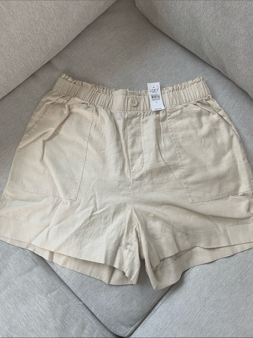 LOFT Cream High-Waist Linen-Blend Elastic Shorts